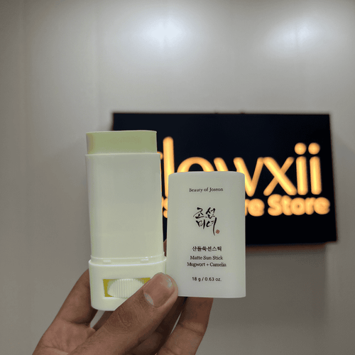 Matte Sunscreen Stick Mugwort + Camelia(Extreme discount++++++)